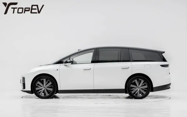 Li i8 exterior Li i8 exterior