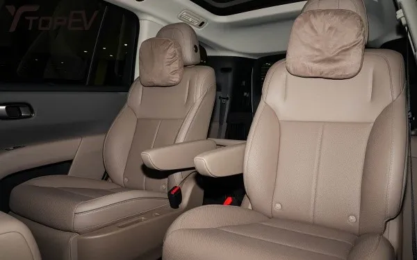 Li i8 6-seater Li i8 6-seater